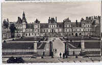 Chateau de Fontainebleau 1956.jpg (58732 byte)