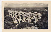 Le pont du Gard 1957.jpg (53666 byte)