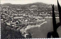Villefranche sur mer,  Le port 1957.jpg (42968 byte)