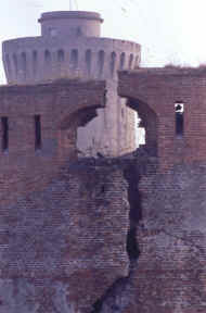 maschio fortezza.jpg (80275 byte)