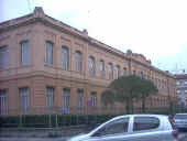 Scuole De Amicis.jpg (40664 byte)