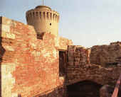 FORT 7.jpg (40669 byte)