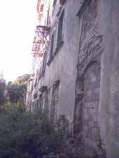 Villa2.jpg (69402 byte)