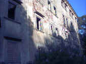 Villa5.jpg (72471 byte)