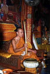 DOI SETHEP.jpg (107221 byte)