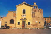 chiesa in  rovina.jpg (32252 byte)