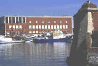 Palazzo Portua.jpg (38818 byte)