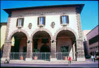 cameracommercio.jpg (46833 byte)