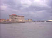 scoglio della regina.jpg (33879 byte)