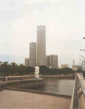 merlion of singapore.jpg (15203 byte)