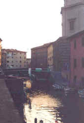 nuova_5.jpg (22880 byte)