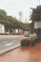 strada.jpg (24051 byte)